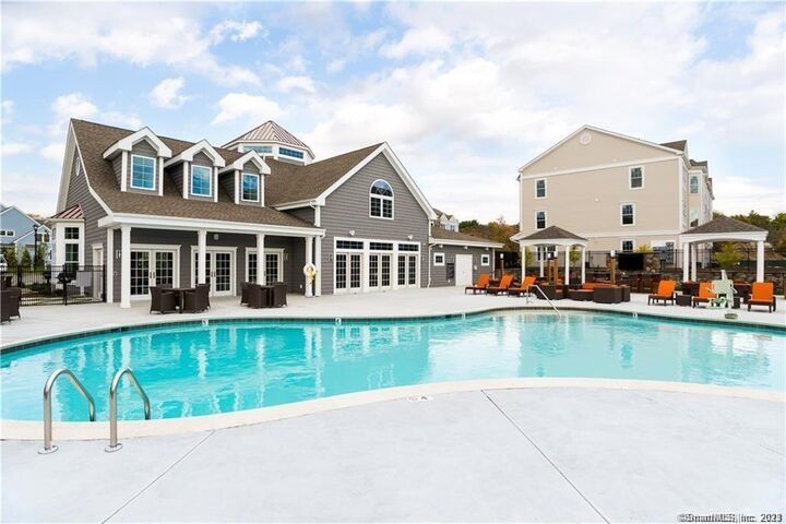 Property Photo:  407 Copper Square Drive 407  CT 06801 