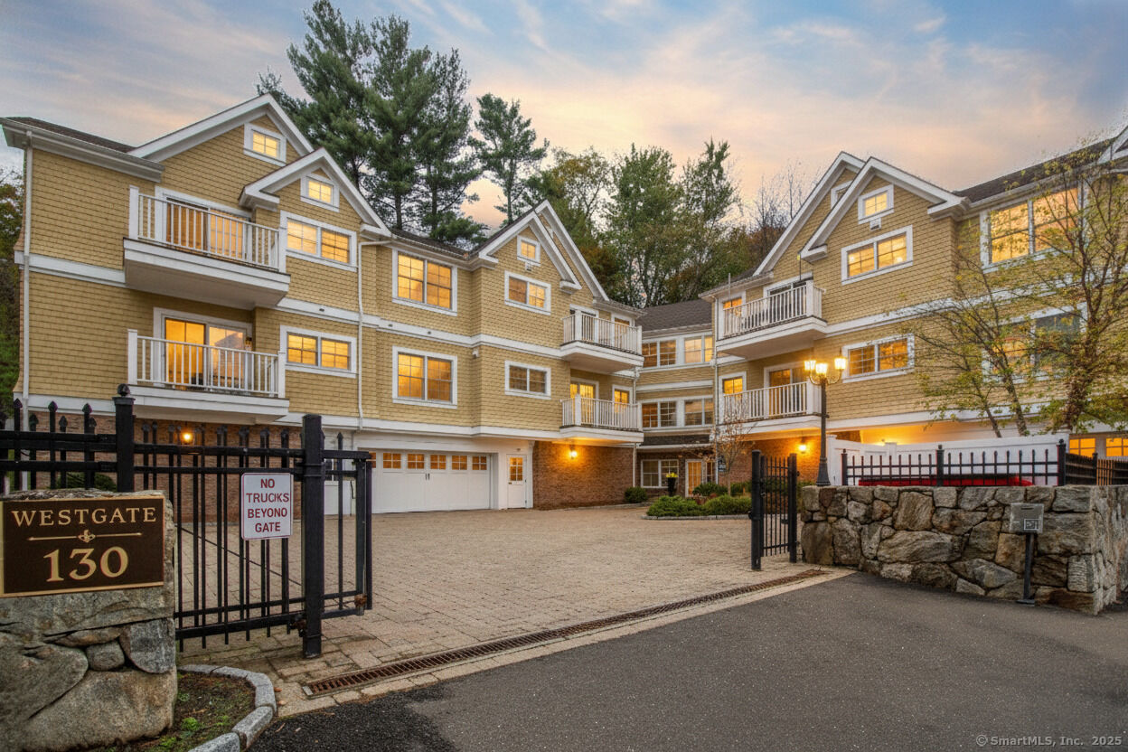 Property Photo:  130 Post Road West Penthouse  CT 06880