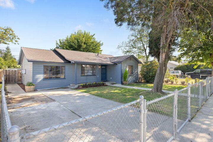 Property Photo:  904 S Bradley Street  CA 93292 