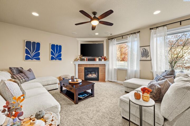 Property Photo: 5302 W 24th Ave WA 99338