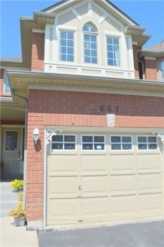 Property Photo:  641 Macbeth Heights  ON L5W 1E5 