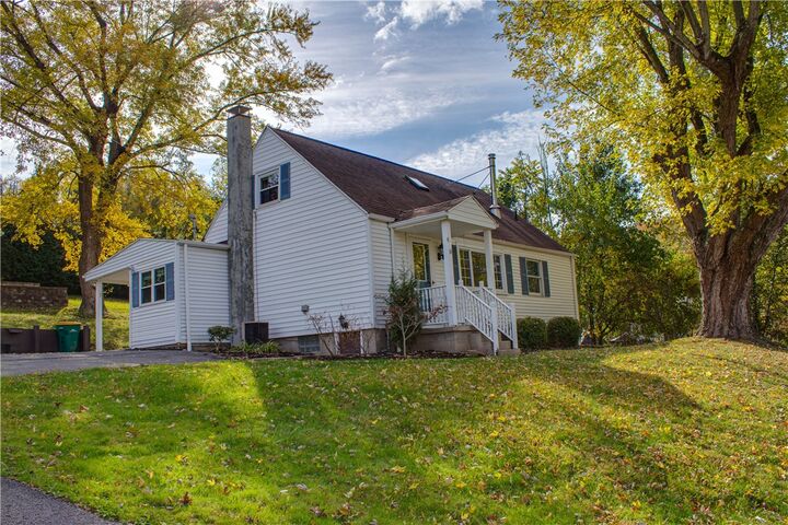 Property Photo:  14 Willow St  PA 15317