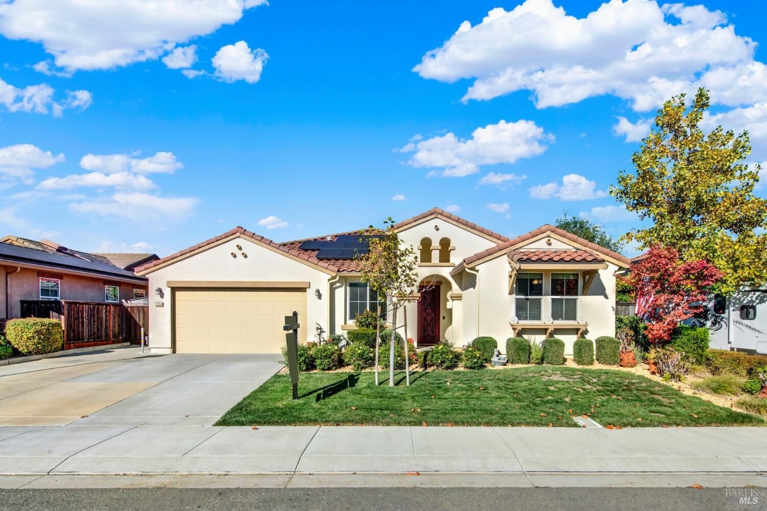 Property Photo:  154 Shubin Way  CA 95687 