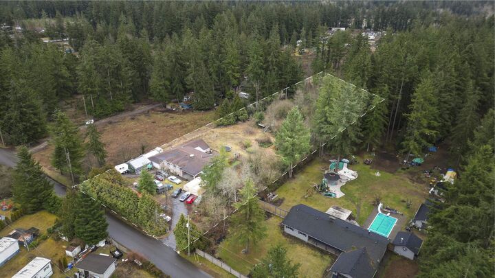 Property Photo:  19840 30 Avenue  BC V2Z 1Y1 