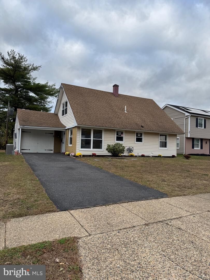 Property Photo:  11 Buxmont Lane  NJ 08046 