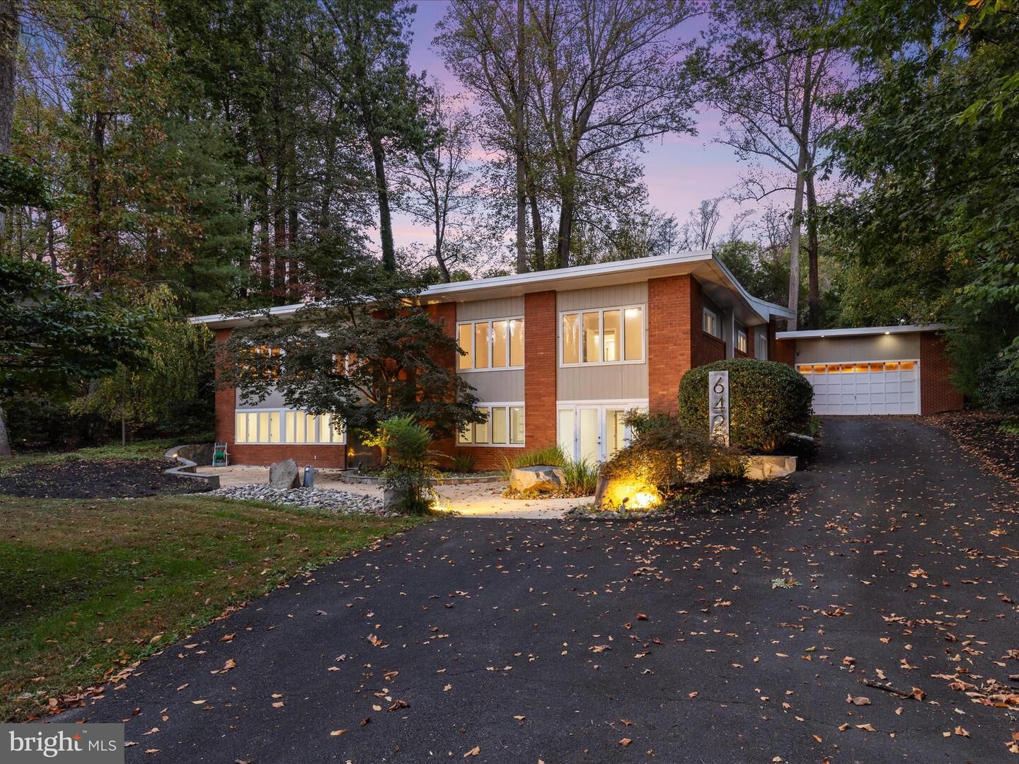 Property Photo:  6420 Crosswoods Drive  VA 22044 