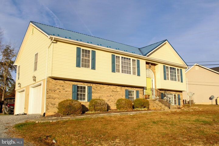 Property Photo:  68 Scenic  WV 26711 