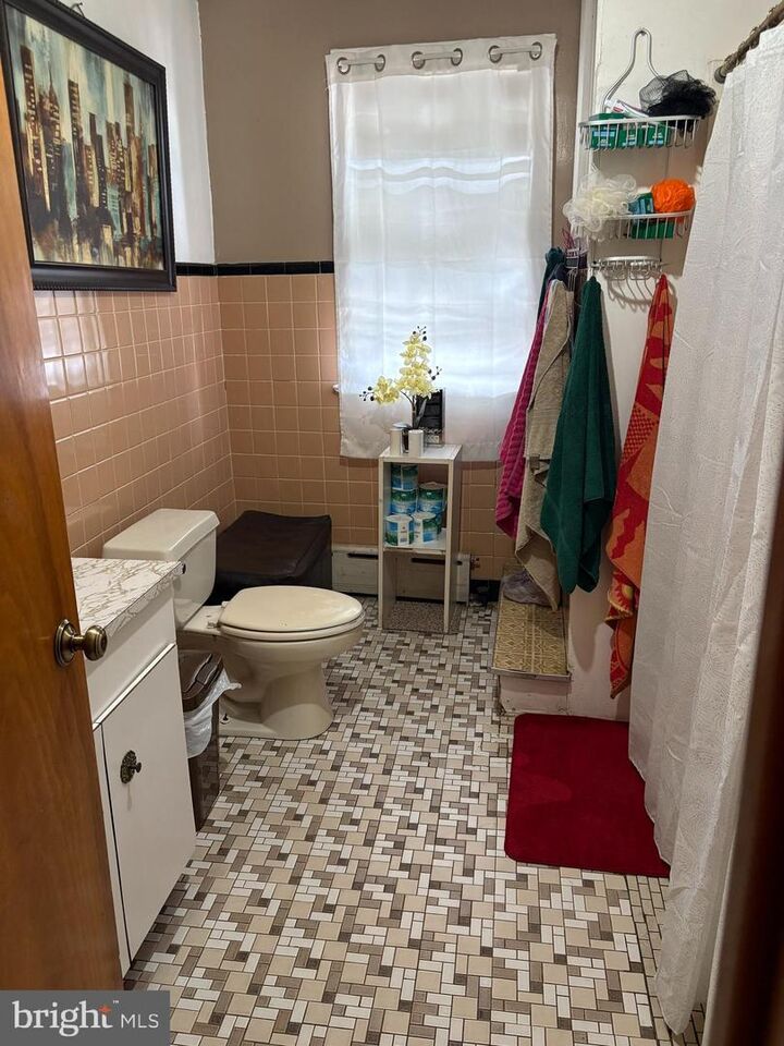 Property Photo:  407 Hudson Street  NJ 08611 