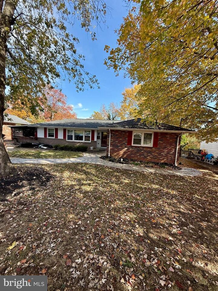 Property Photo:  6619 Beddoo Street  VA 22306 