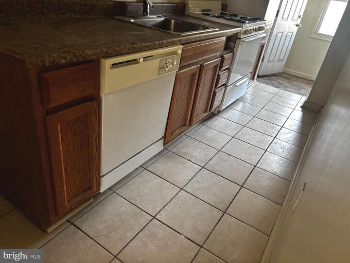 Property Photo: 1509 25th Street SE DC 20020