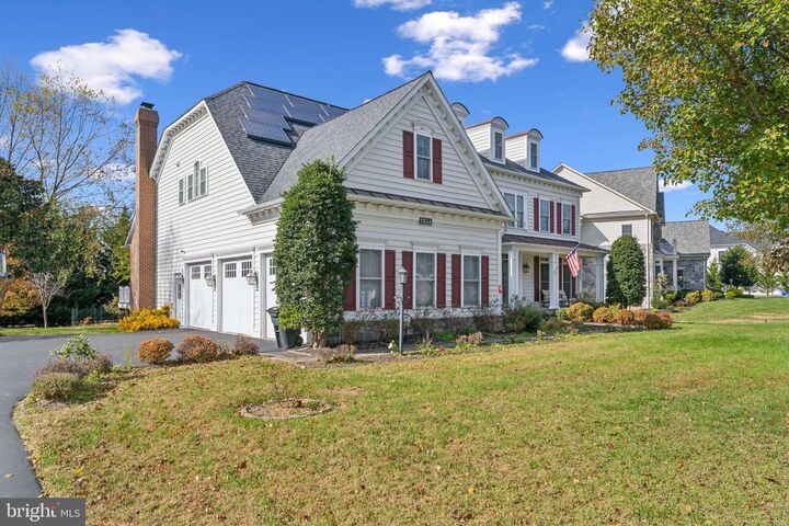 Property Photo: 17614 Auburn Village Drive MD 20860