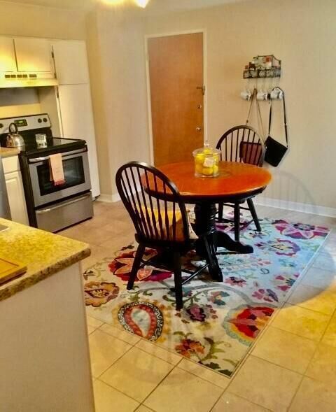 Property Photo: 1775 Northwest Court OH 43212