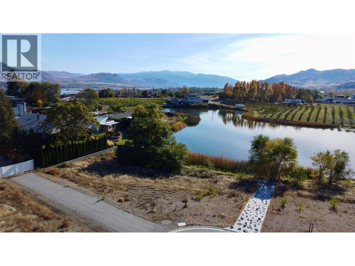 Property Photo:  28 Wood Duck Way  BC V0H 1V5 
