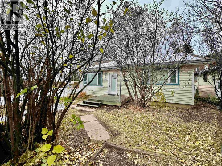 Photo de la propriété:  9812 94 Street  BC V1J 3L1