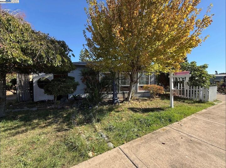 Property Photo: 259 Molokai Cir 259 CA 94587