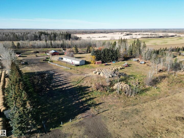 Site 107 Comp 4 Range Road 1  Rural Lac Ste. Anne County AB T0E 0A1 photo
