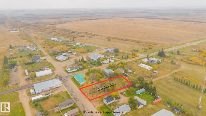 Property Photo:  Twp 562 East RR 184  AB T0B 4B0 