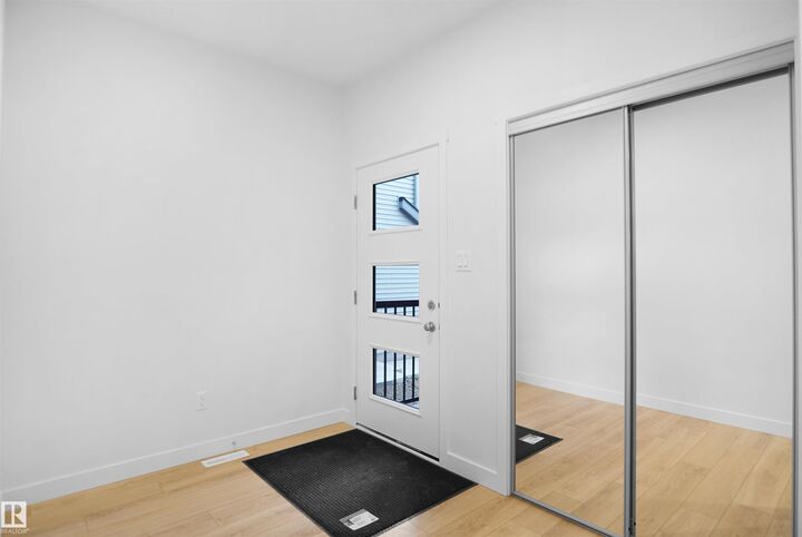 Property Photo:  12112 34 Avenue SW  AB T6W 4S9 