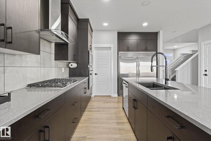 9704 224 Street NW  Edmonton AB T5T 7P4 photo