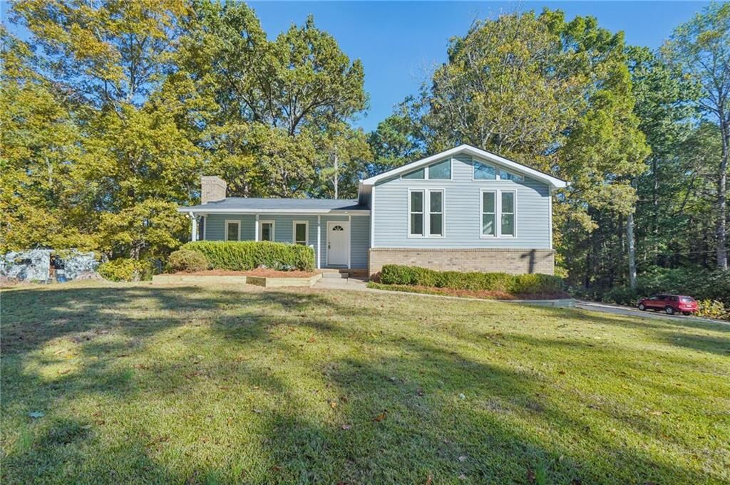 Property Photo: 6508 Paul Way GA 30187