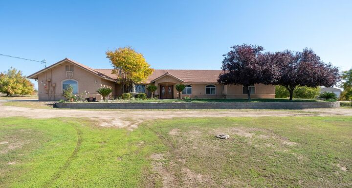 Property Photo: 16861 Paula Road CA 93636