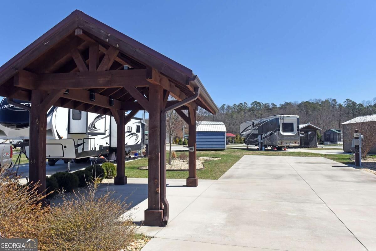 Property Photo: 81 Foggy Mountain Road GA 30512