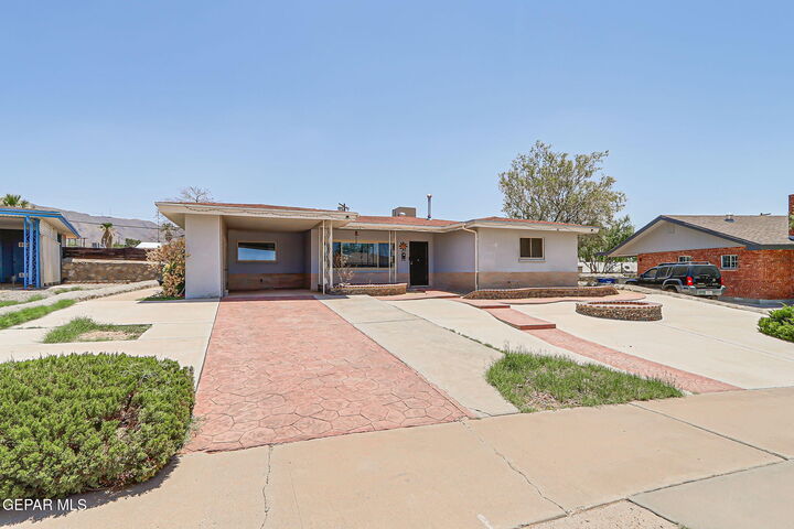 Property Photo: 6024 Cabrillo Drive TX 79912