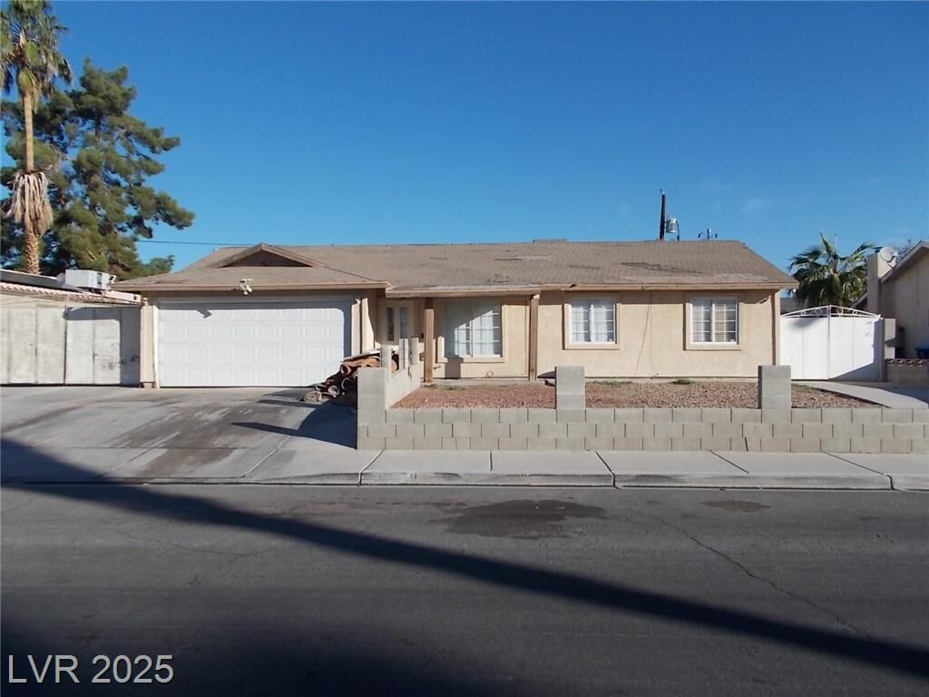 Property Photo: 4820 Arizona Avenue NV 89104