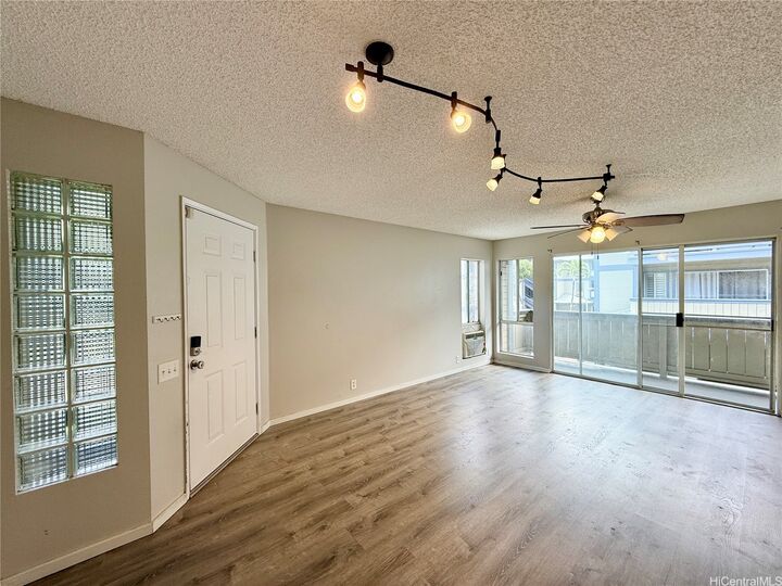 Property Photo:  91-291 Hanapouli Circle 4G  HI 96706 