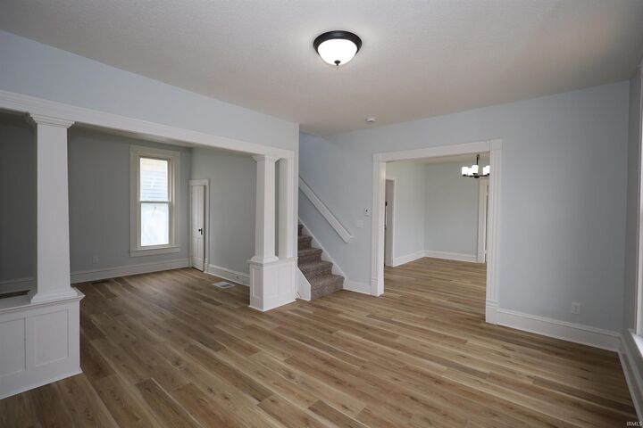 Property Photo:  1143 Saint Marys Avenue  IN 46808-3428 