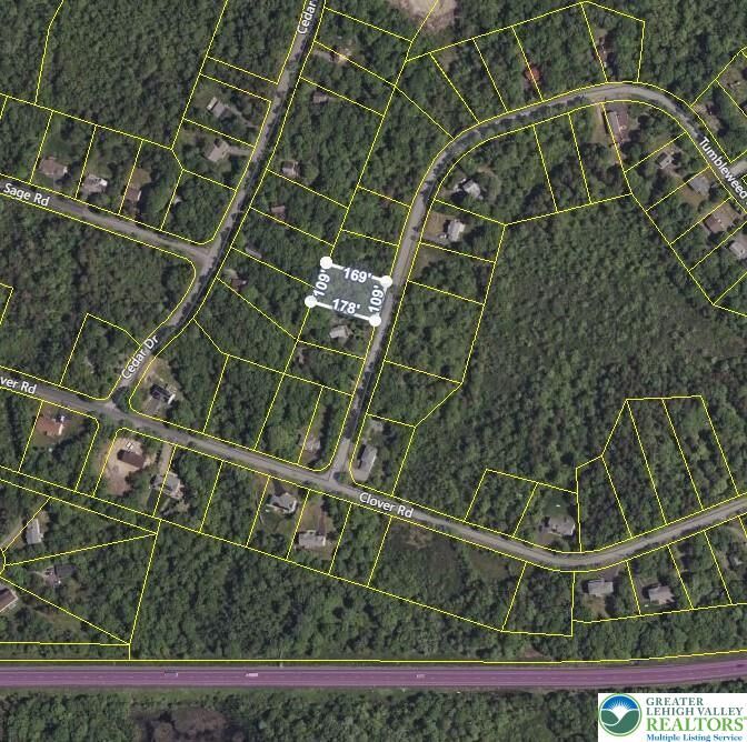 Property Photo: 119 Tumbleweed Drive PA 18334