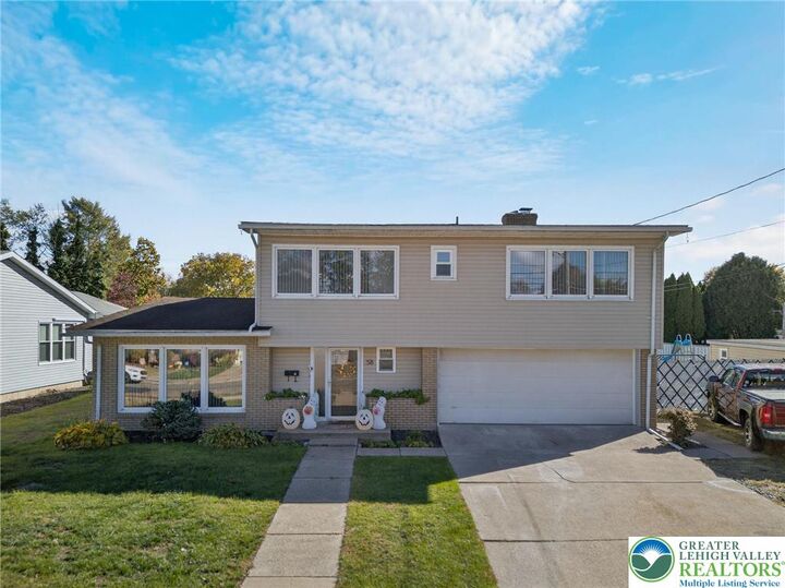 Property Photo: 58 E Lafayette Place PA 18702