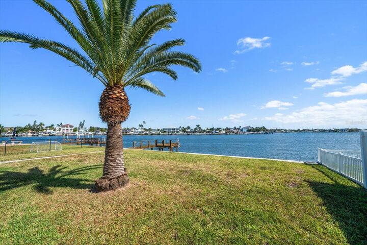 Property Photo: 2031 20th Avenue Parkway FL 33785