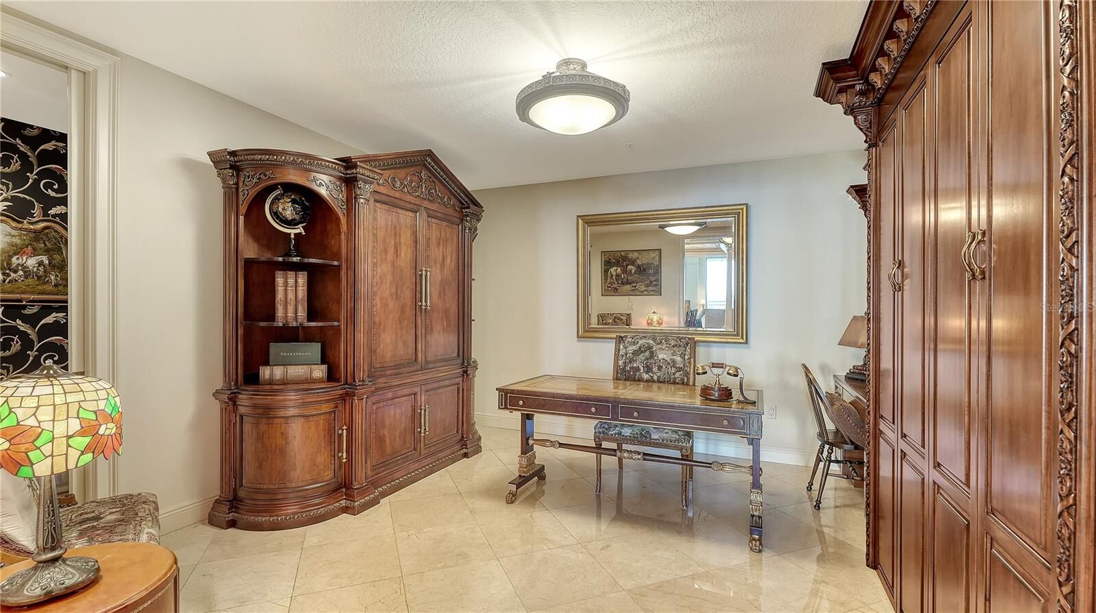 Property Photo:  1300 Benjamin Franklin Drive 505  FL 34236 