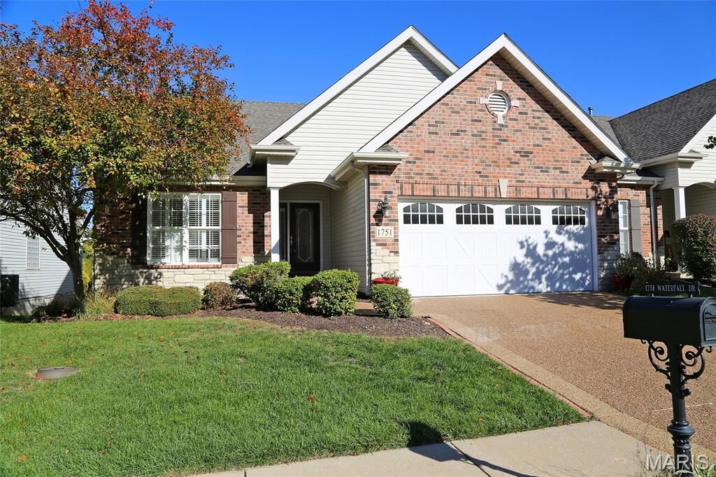 Property Photo: 1751 Waterfall Drive MO 63303