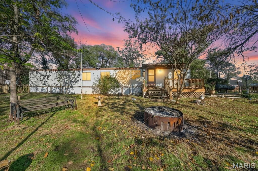 Property Photo:  104 Pine Street  MO 63369 