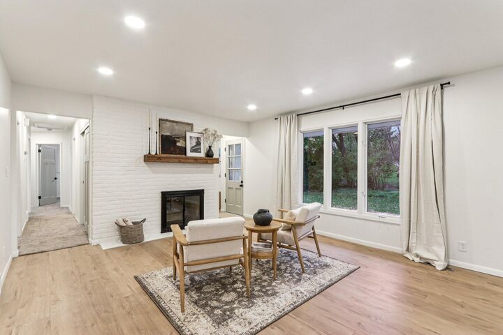 Property Photo:  21710 Astolat Dr  WI 53045 