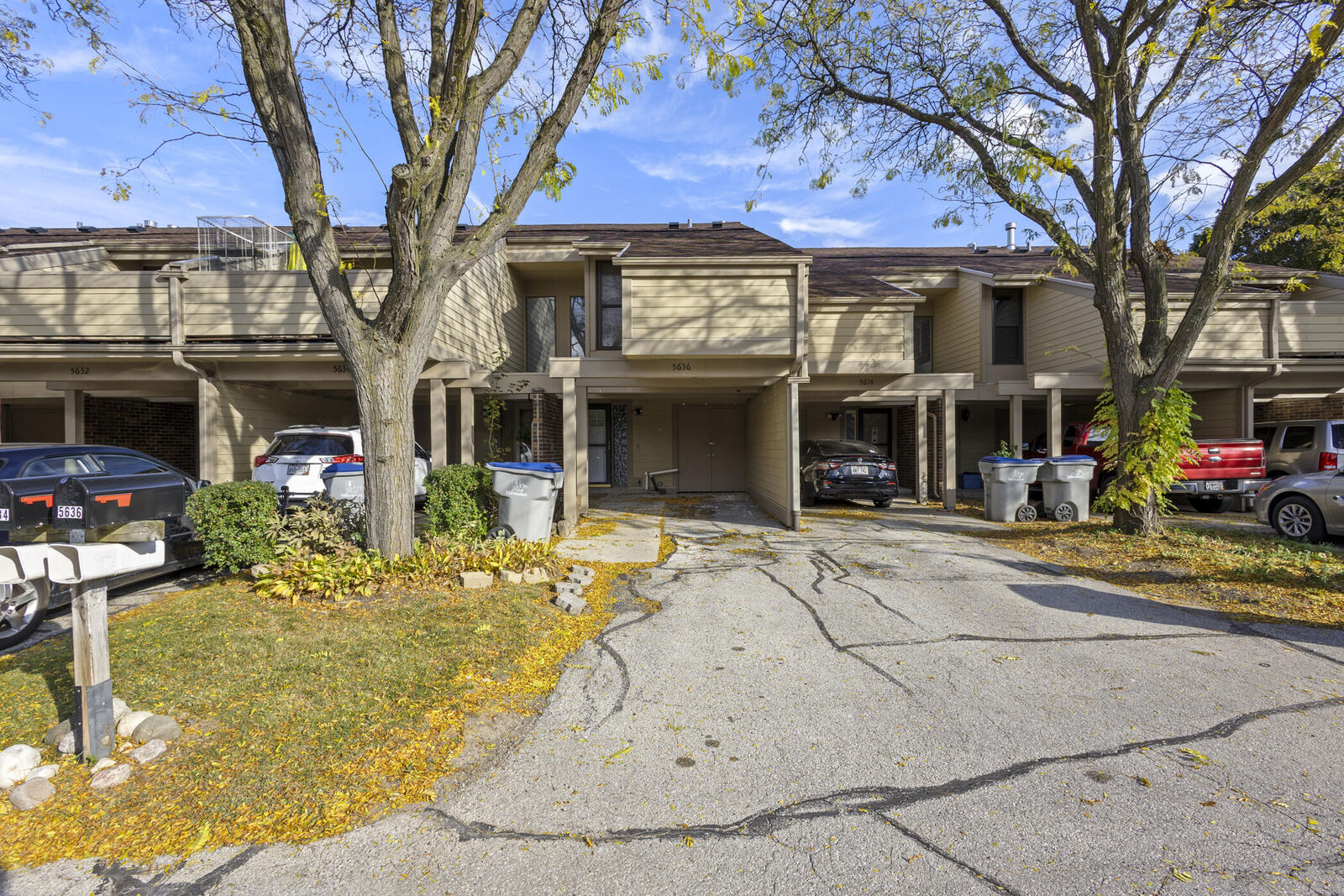 Property Photo:  5636 S 27th St #5  WI 53221 