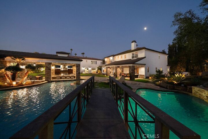 Property Photo:  4321 Hollow Tree Court  CA 92886 