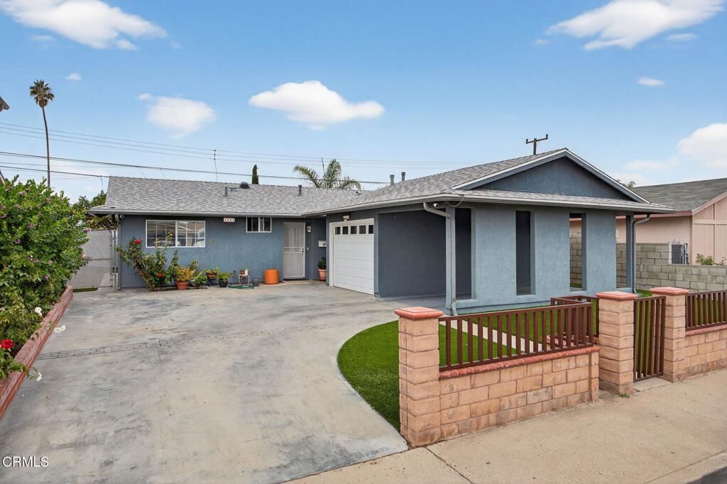 Property Photo:  1501 Morris Street  CA 93030 