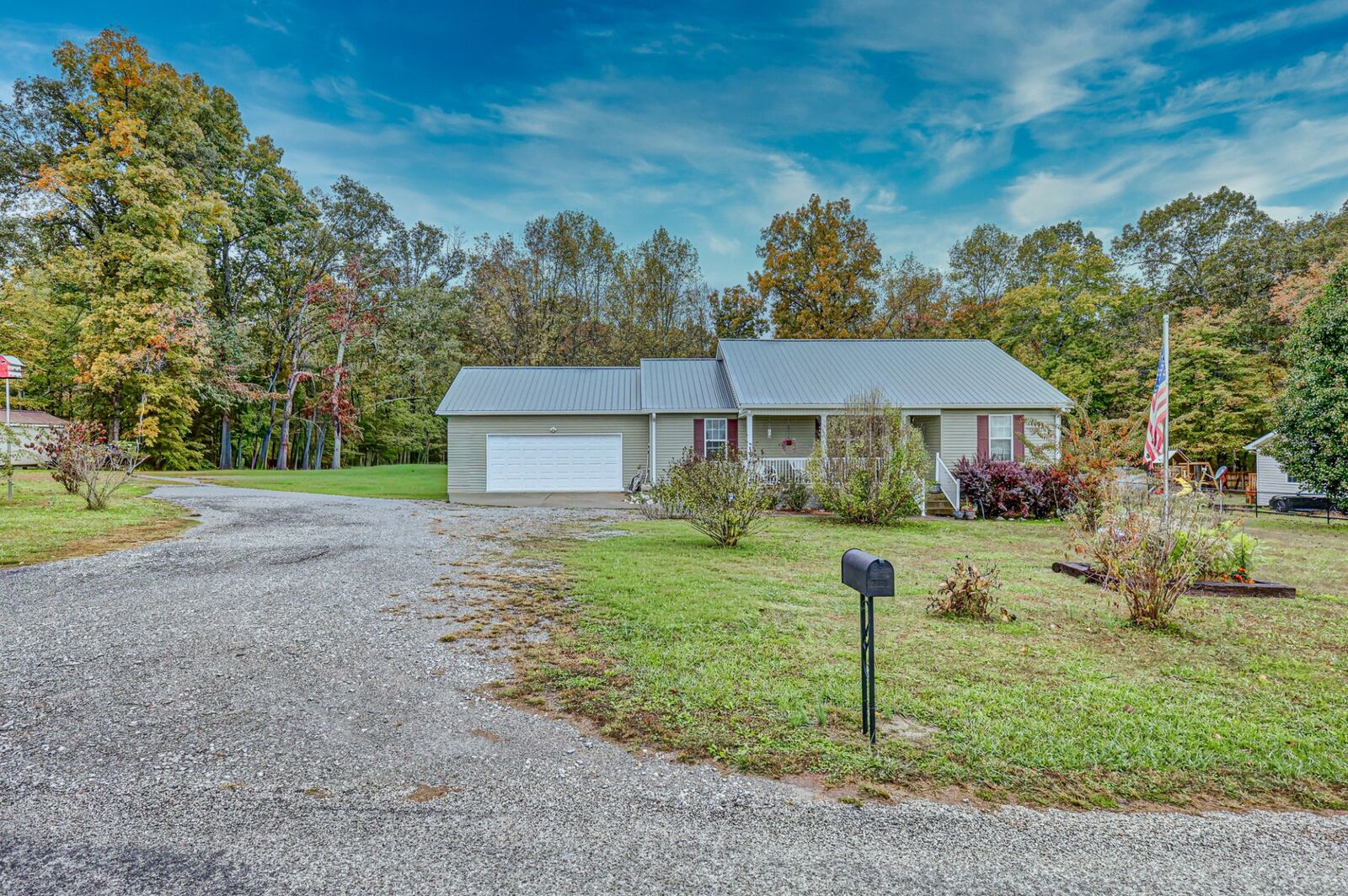Property Photo:  231 Tom Johnson Rd  TN 37357 
