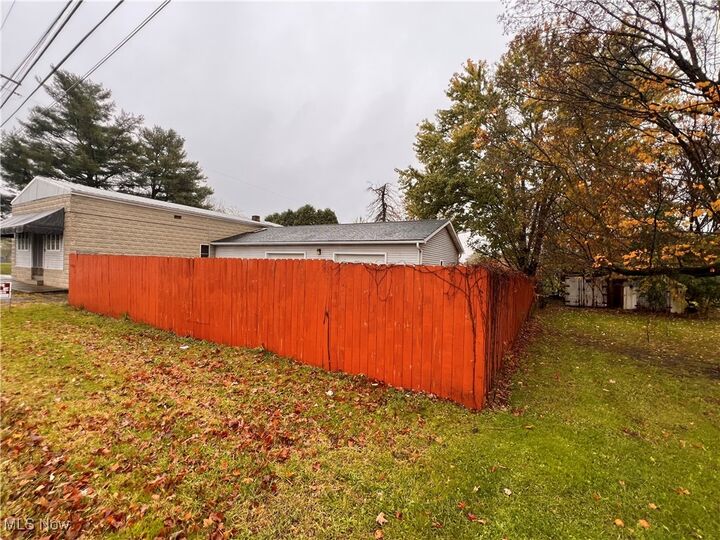 Property Photo: 44993 Crestview Road OH 44408