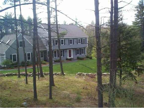 Property Photo:  17 Deer Hollow Drive  NH 03063 