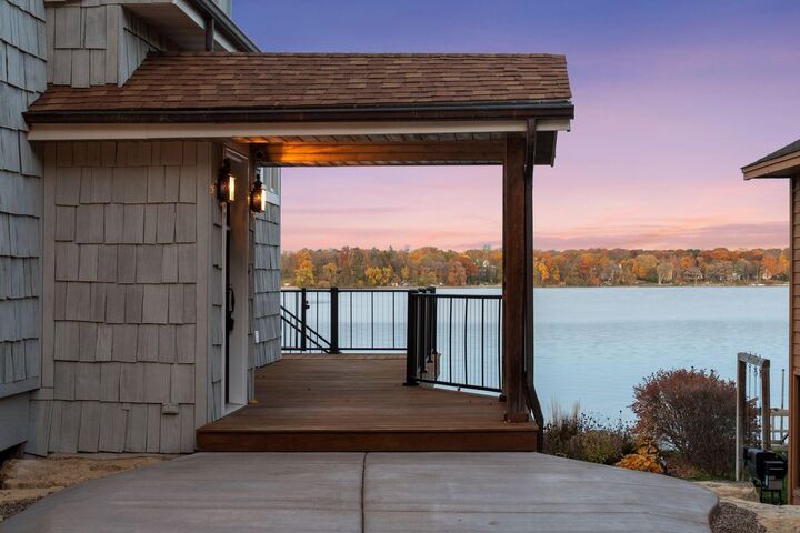 Property Photo:  1736 Shorewood Lane  MN 55364 