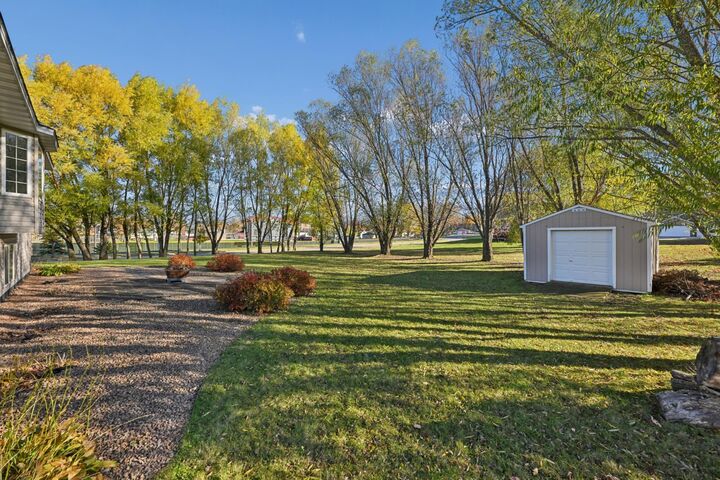 Property Photo: 452 Park Circle MN 55368