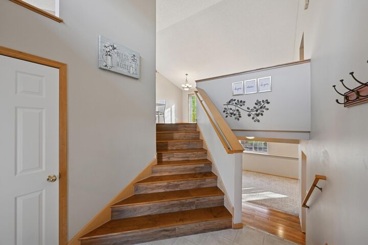 Property Photo:  452 Park Circle  MN 55368 