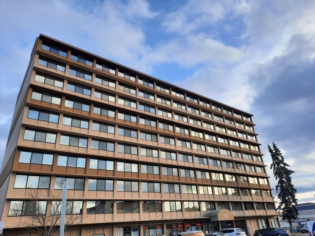 Property Photo:  70 Southbridge St 215  MA 01608 