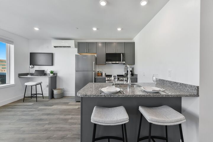 Property Photo:  585 Essex St 503  MA 01901 