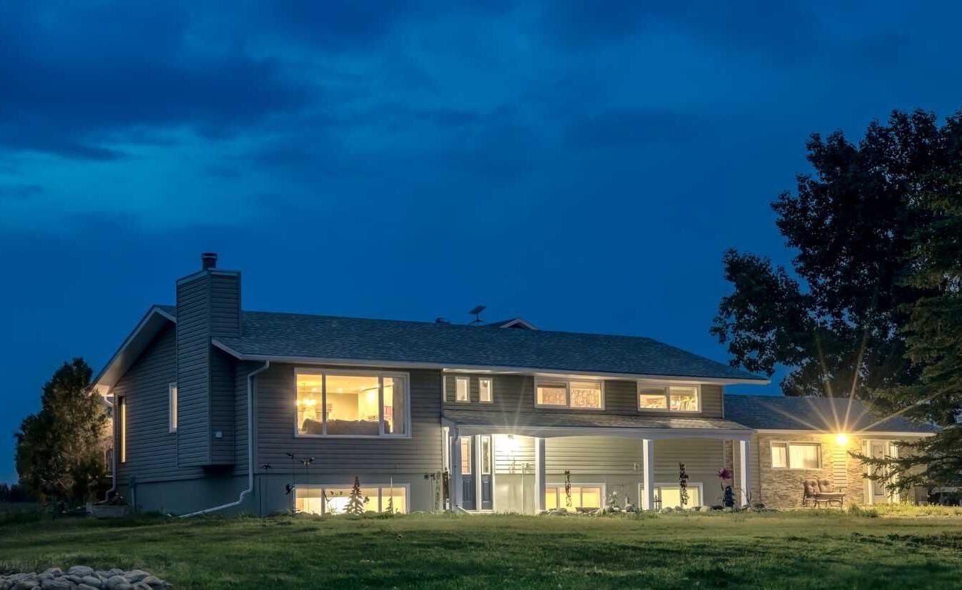 Property Photo: 119016 273 Avenue E AB T1S 4G3