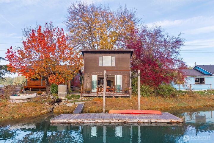 Property Photo:  5025  Mud Bay Road NW  WA 98502 